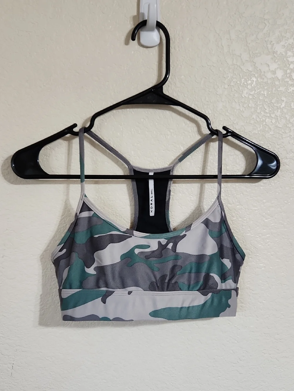 Koral Camo Sweeper Sports Bra Size XS Green/Teal Camo